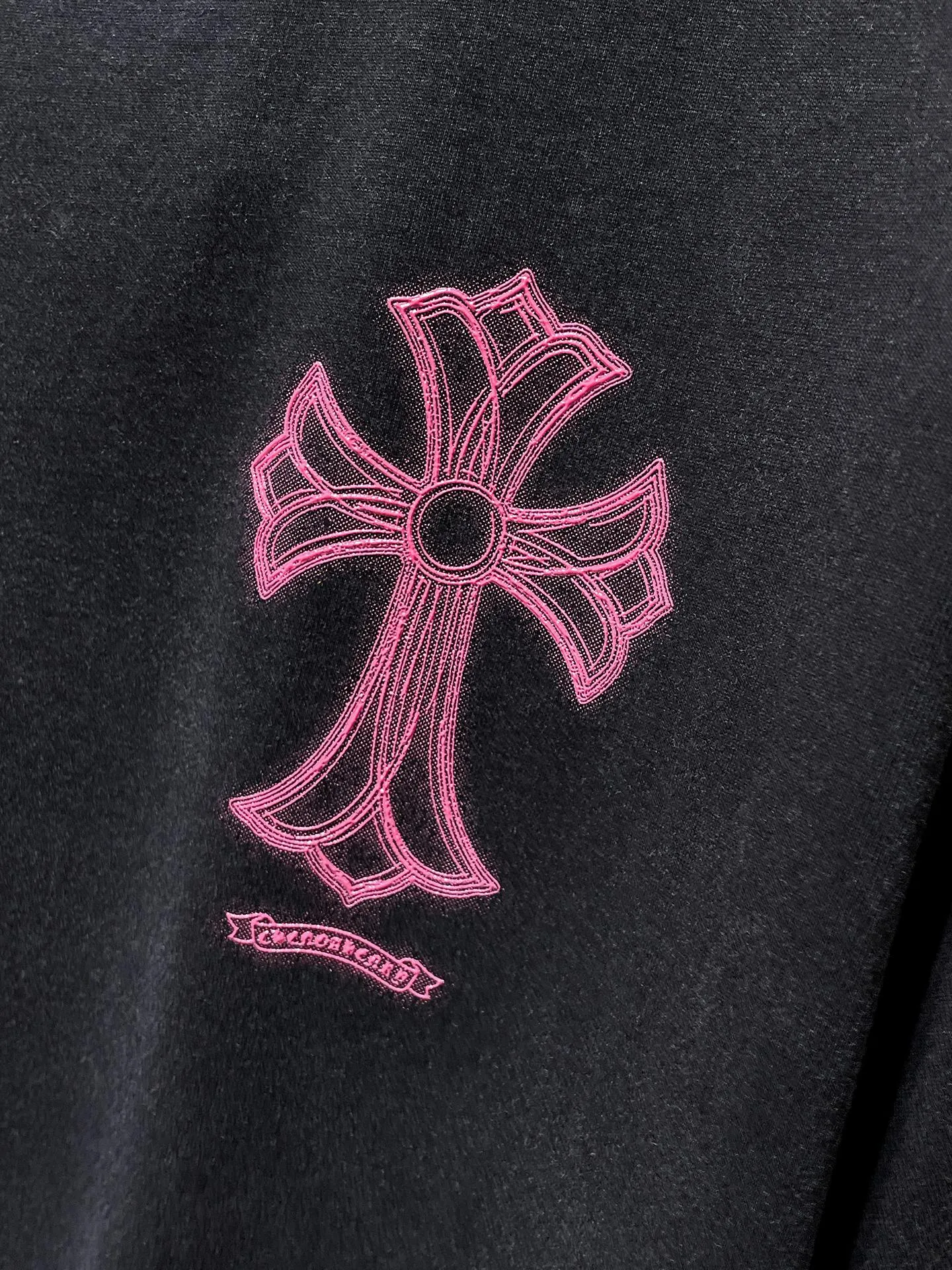 P166 New Chrome Hearts 25ss washable model for summer! ! High-weight, environmentally friendly and high-quality top-quality fabric 280g Crow Sanskrit cross foamed short-sleeves. Counter synchronization. 1:1 replica version. Recommended color: black. Size: S, M, L, XL.